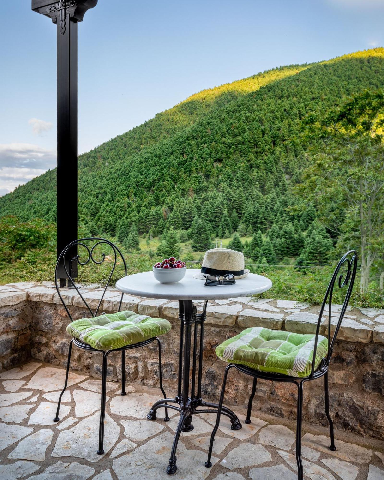 Ostra Menalon Luxury Suites Kardaras Luaran gambar