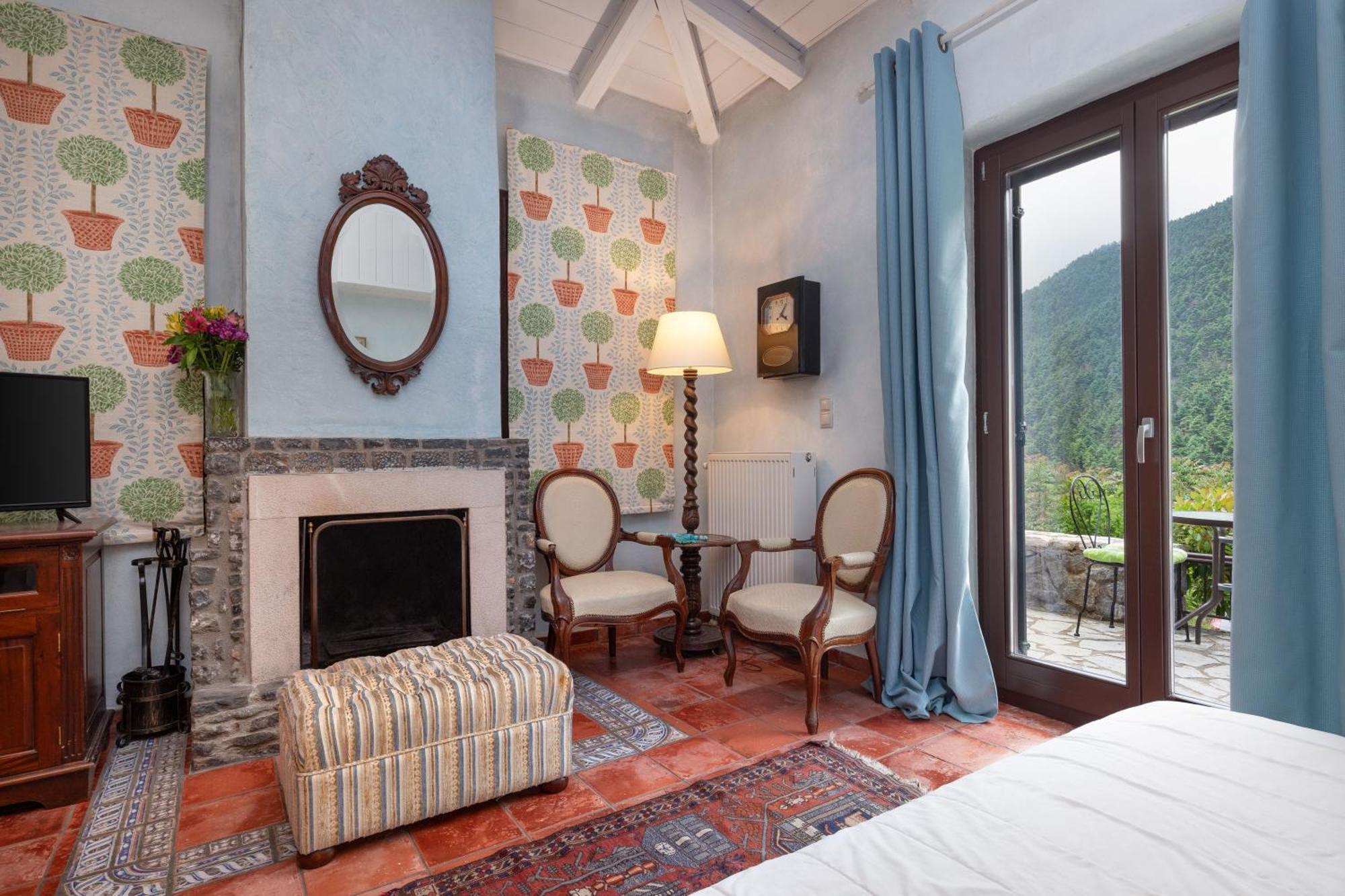 Ostra Menalon Luxury Suites Kardaras Luaran gambar