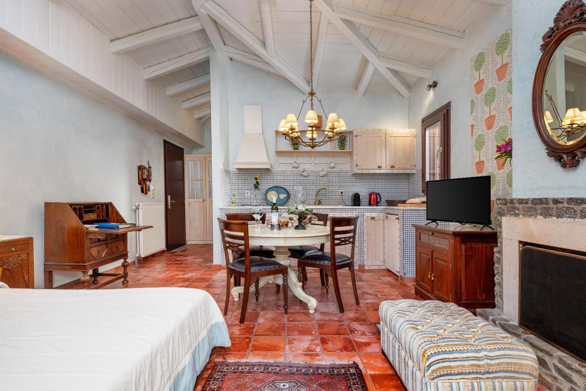Ostra Menalon Luxury Suites Kardaras Luaran gambar