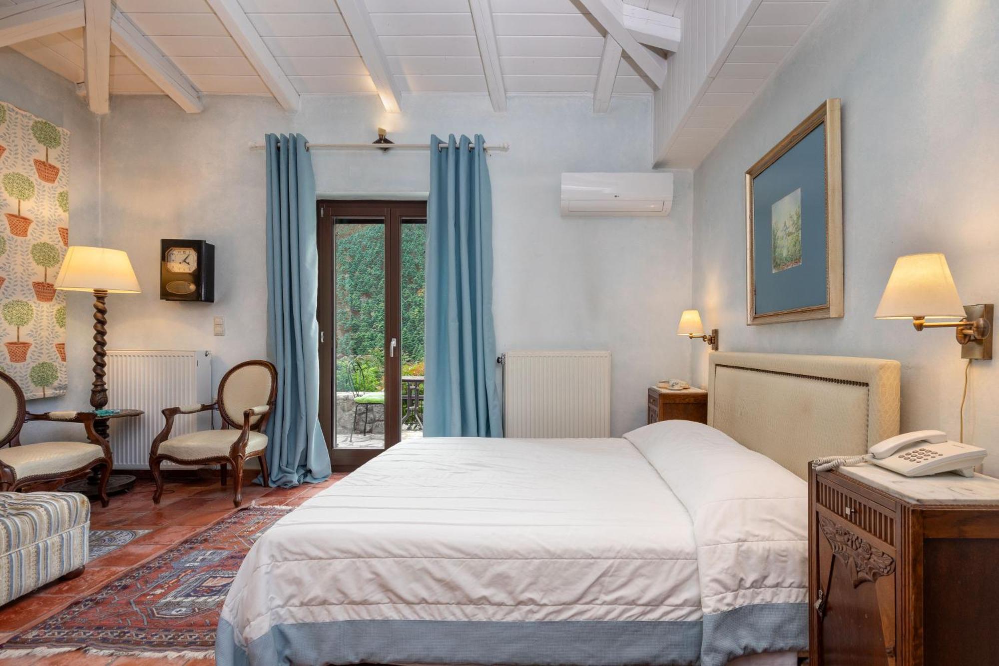 Ostra Menalon Luxury Suites Kardaras Luaran gambar